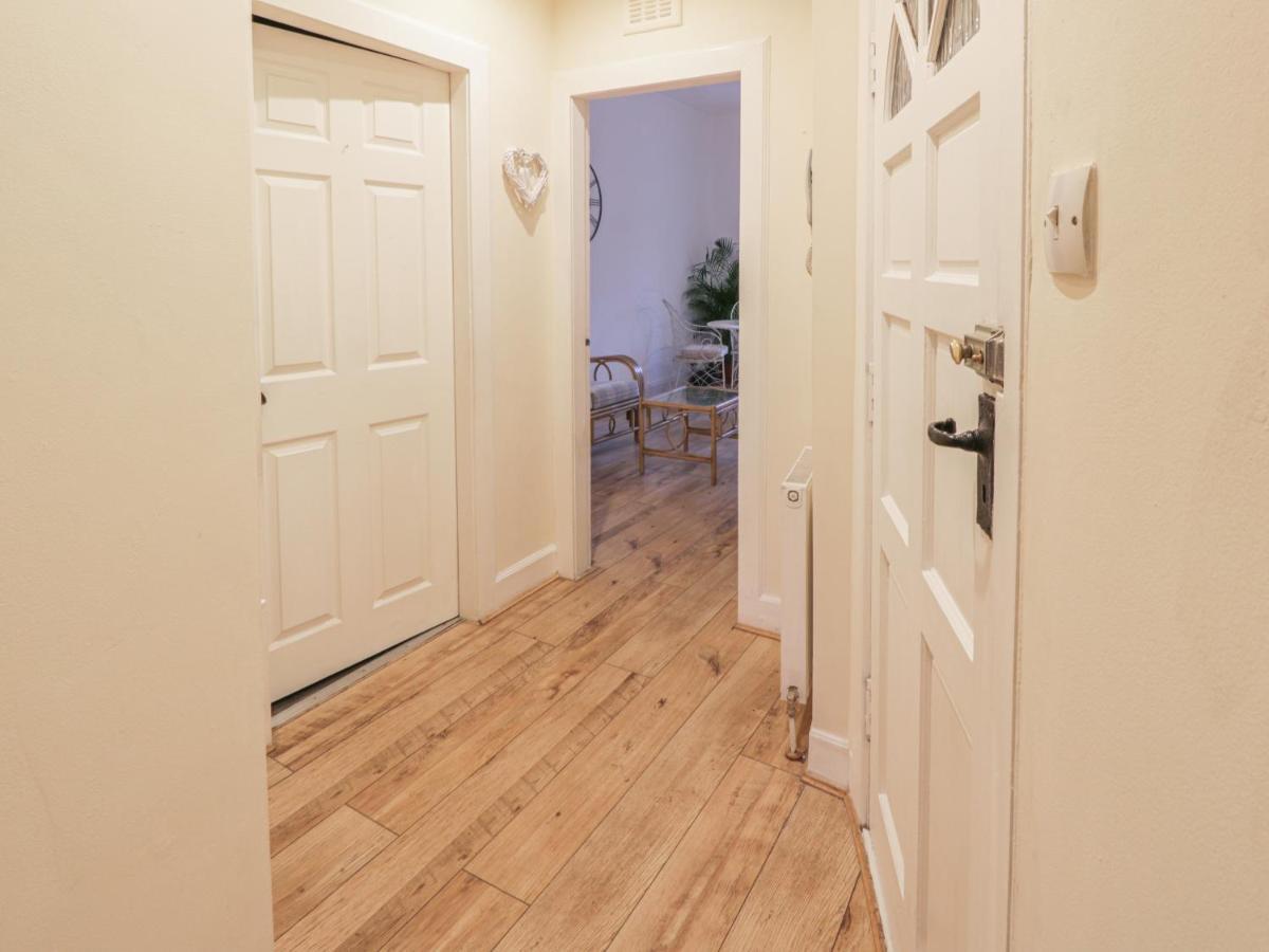 Garden Apartment Эр Экстерьер фото
