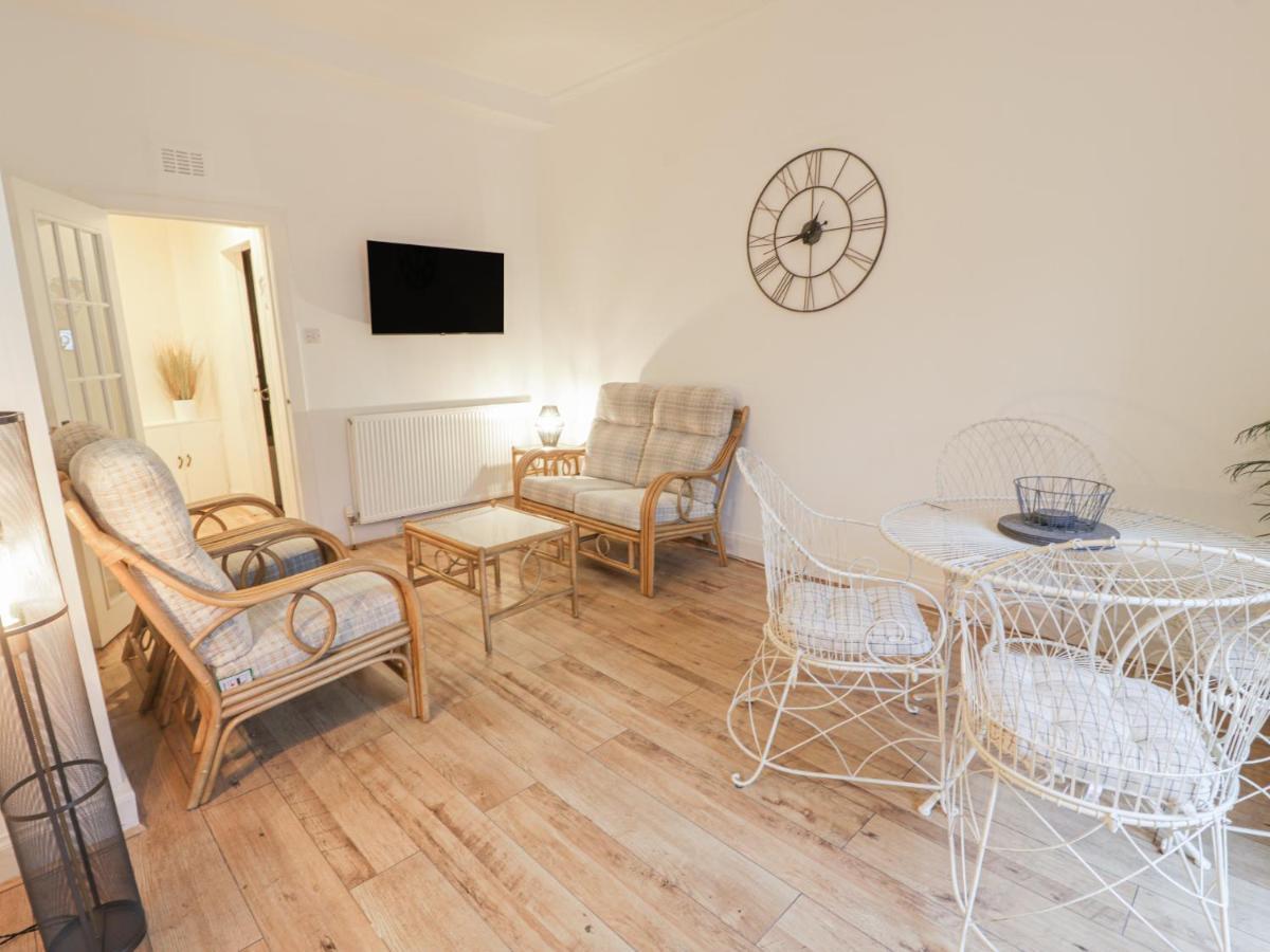 Garden Apartment Эр Экстерьер фото